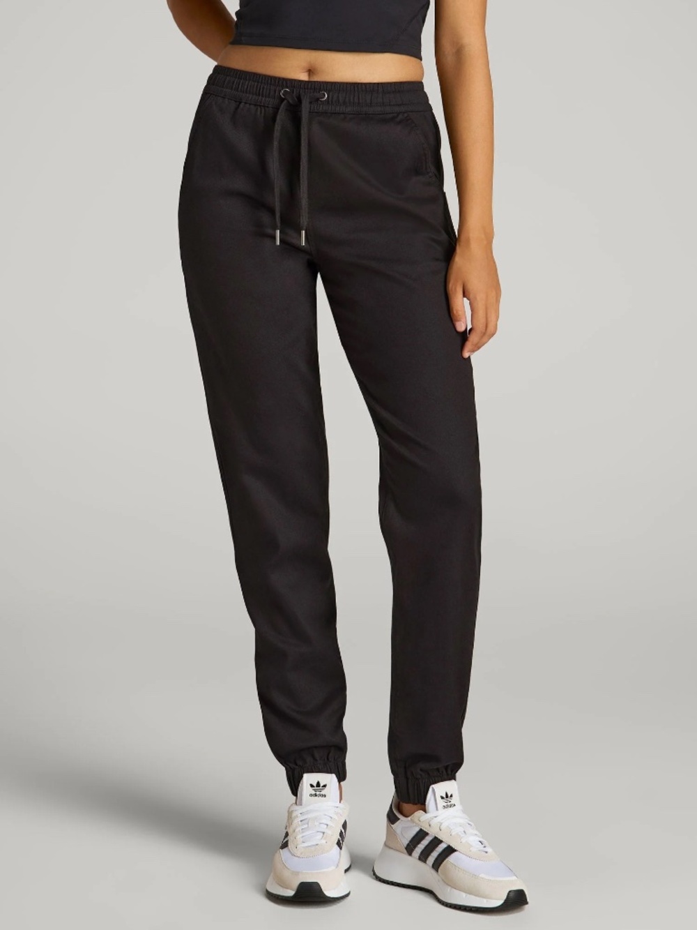 American Tall Twill Jogger Pants for Tall Women in Black Size M / Extra Tall